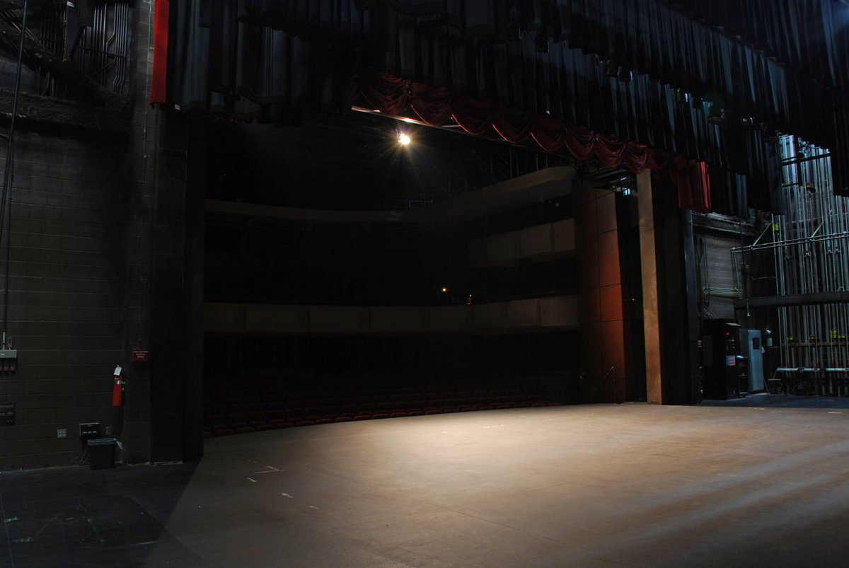 MindShiftKQED's tweet photo. How Theater Can Offer Students New Perspectives On #History https://t.co/zOkiMgR7Xn #sschat #artsintegration #edchat https://t.co/lIEwizGJV3