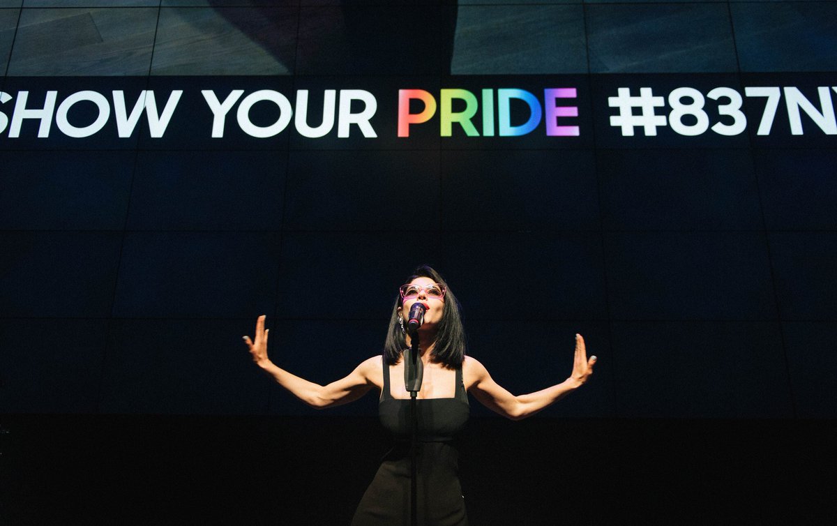 WorldOfFroot tweet picture