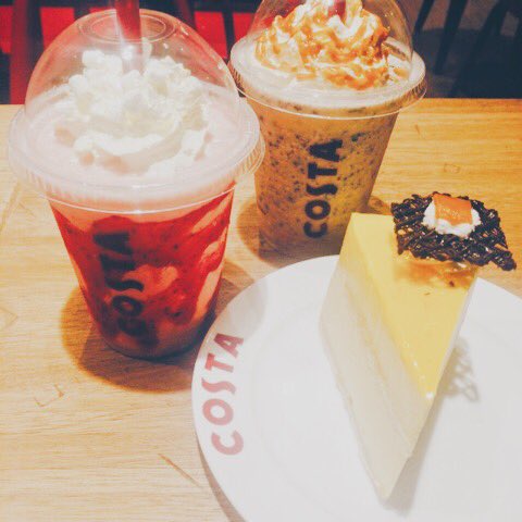 mr_ace71's tweet photo. ☃ @CostaCoffee https://t.co/UwFaqwjPtl