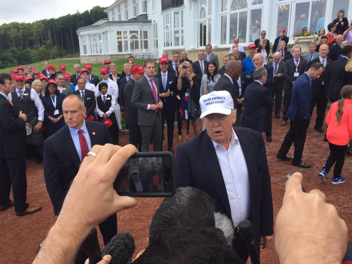 mattmoorek's tweet image. Breaking: Donald Trump says Brexit vote is "amazing". "It's an amazing vote" because "people are angry". #c4news