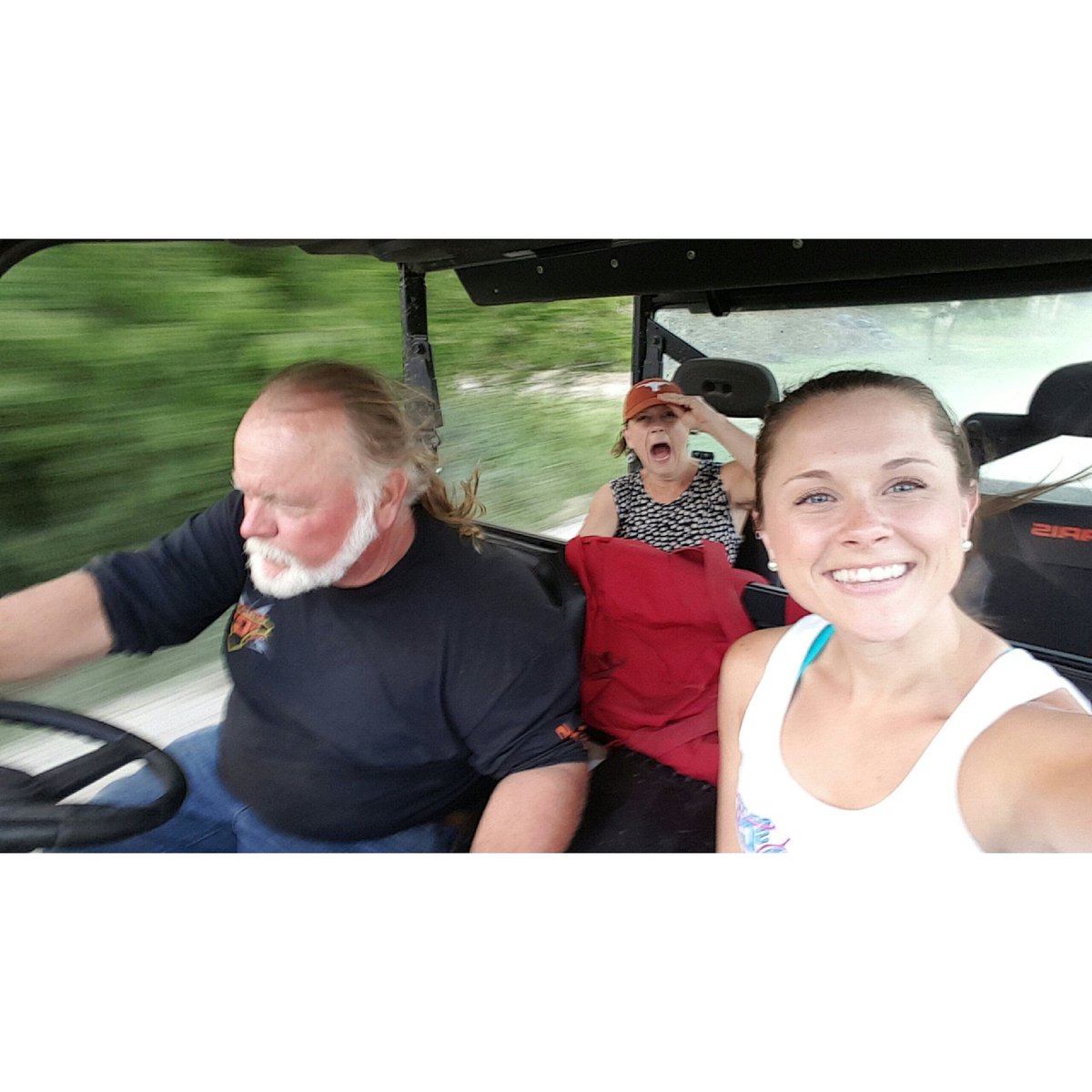heidilynnegurka's tweet photo. Because this was such a hit on instagram Hahaha #familyphotominusone #prettytypical #hammerdown #eekkk https://t.co/qBYKilUosl