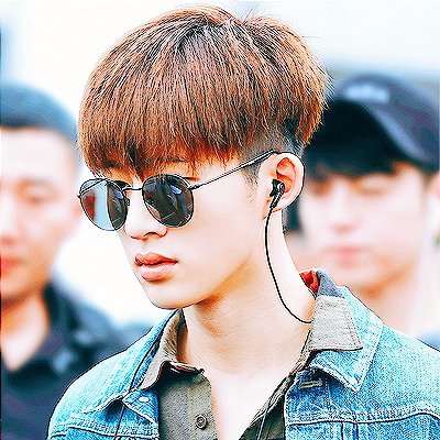 JSXF92's tweet photo. {ยืมพื้นที่ตามทัก}
วันนี้เอา ฮันบิน มาฝากครับ ใครเมจฮันบินหรือชอบเอาไปได้เลย #ikon #randomheader cr konicons https://t.co/ezDKQB2DrI