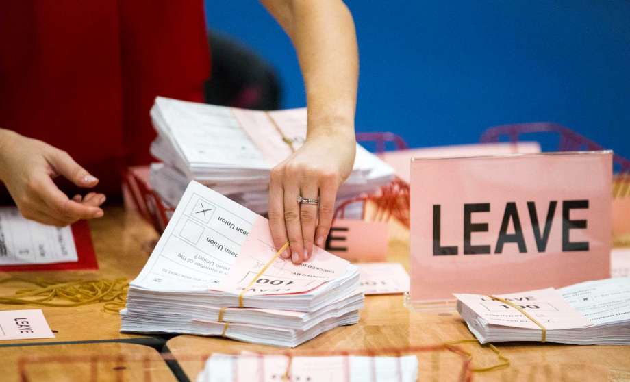 British media: 'Leave' side will win EU vote bit.ly/28QvZek