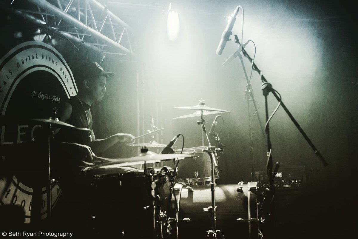 kexira_the_band's tweet image. This guy lives and breathes drums! #drummer #livesetup #mercury #mapex #vicfirth #sabian #zildjian #original #rock