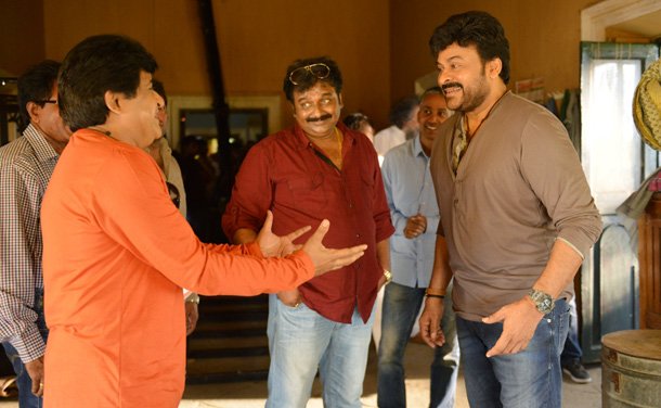 ntdailyonline's tweet photo. చిరు సినిమా మొదలైంది
https://t.co/kquqpdNbrW #Chiru150 #Chiru150Begins #Chiru150FirstDayShoot https://t.co/8tsLpUkKSE