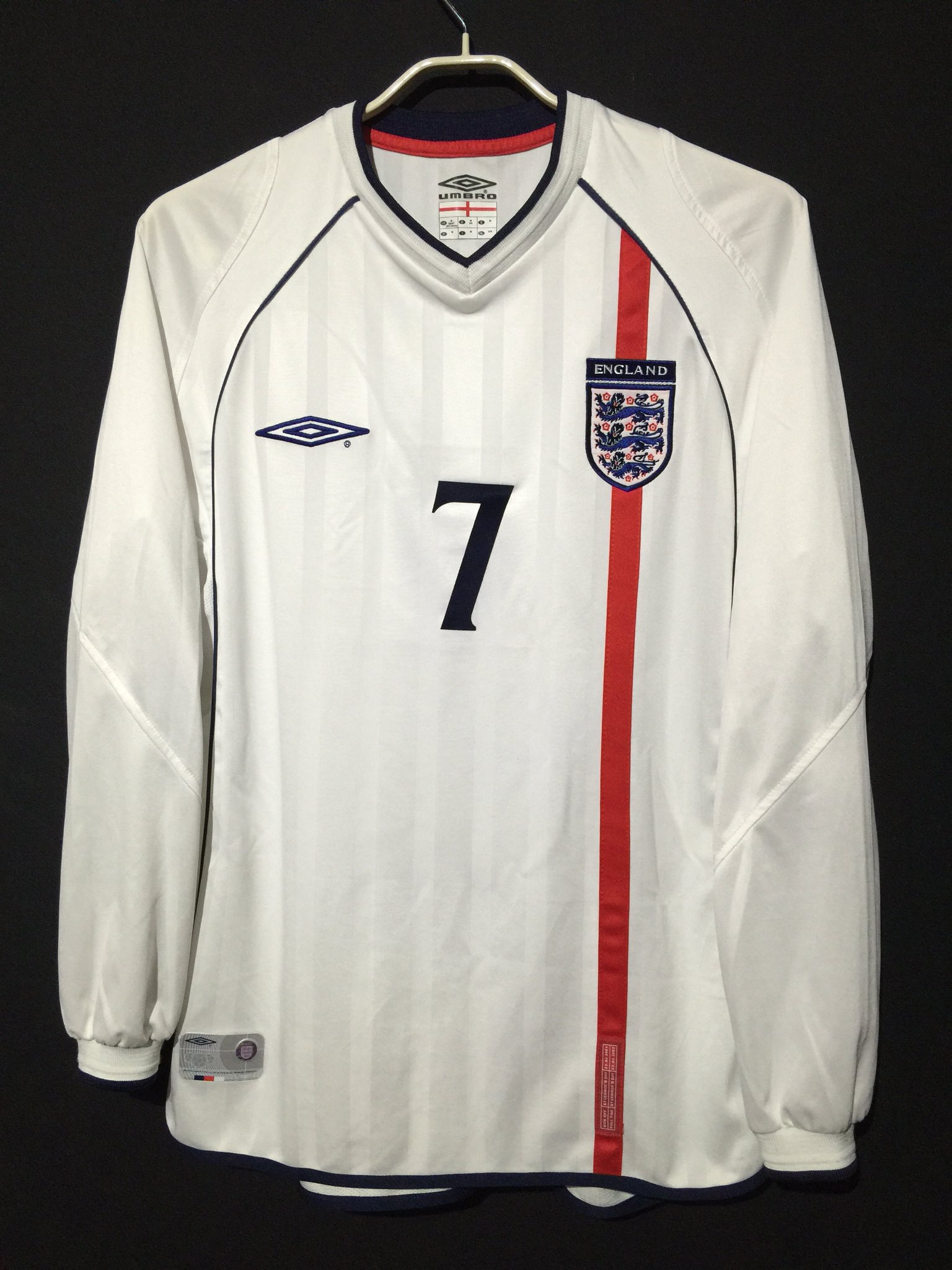Vintage Sports 商品情報 心斎橋店 01 03 イングランド代表 デビッド ベッカム氏 日韓大会などでも大ブレイク 歴代no 1 人気を誇る長袖7番 早い者勝ちです Euro16 Eng Mufc サッカー T Co Ghk4dixmqt Twitter