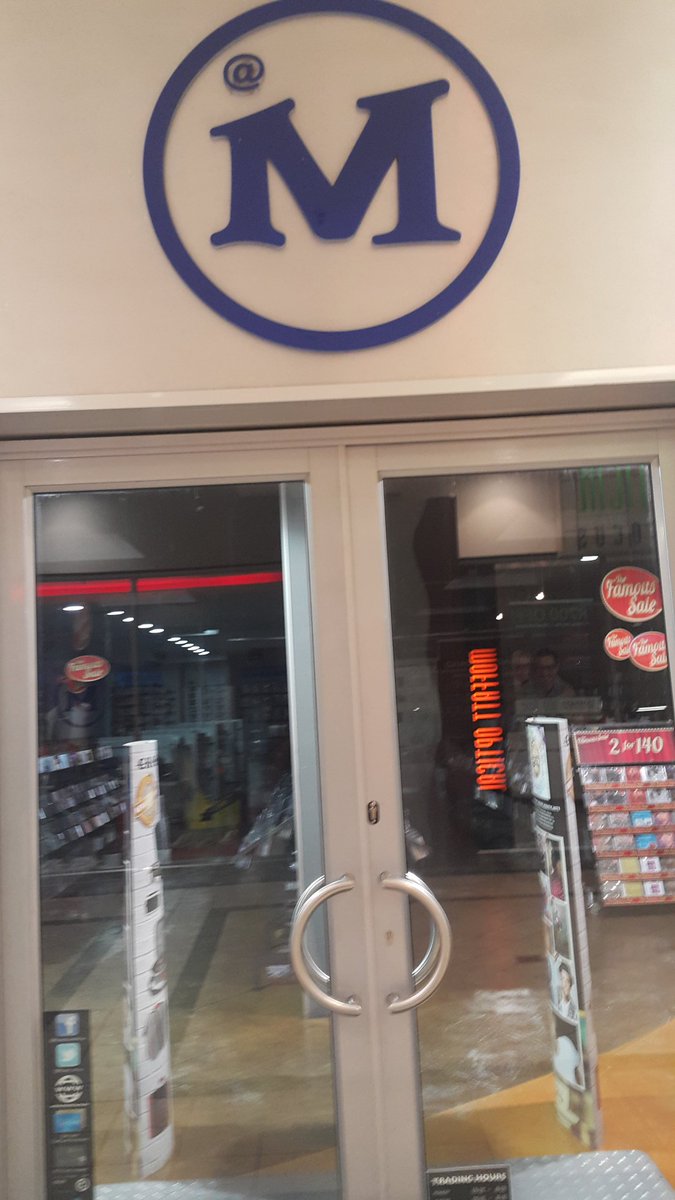 RANwanji's tweet photo. Am literally outside musica waiting for them to open #theuprising @khayamthethwa https://t.co/6vv4moomVd
