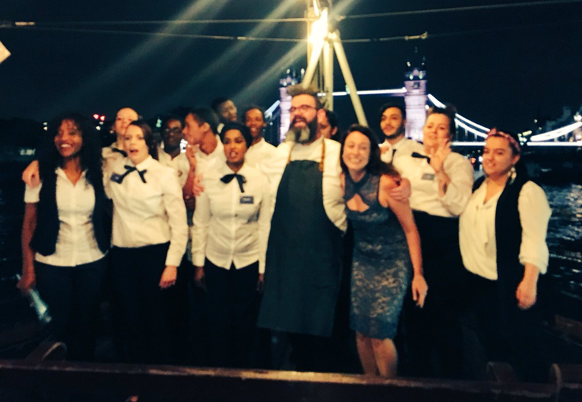 compassgroupuk's tweet photo. Congrats to everyone who made @2ChanceUK-#Compassgrads #SecretKitchen🚢possible last night.What a wonderful evening🍾🎉 https://t.co/6XuiGJHx3L