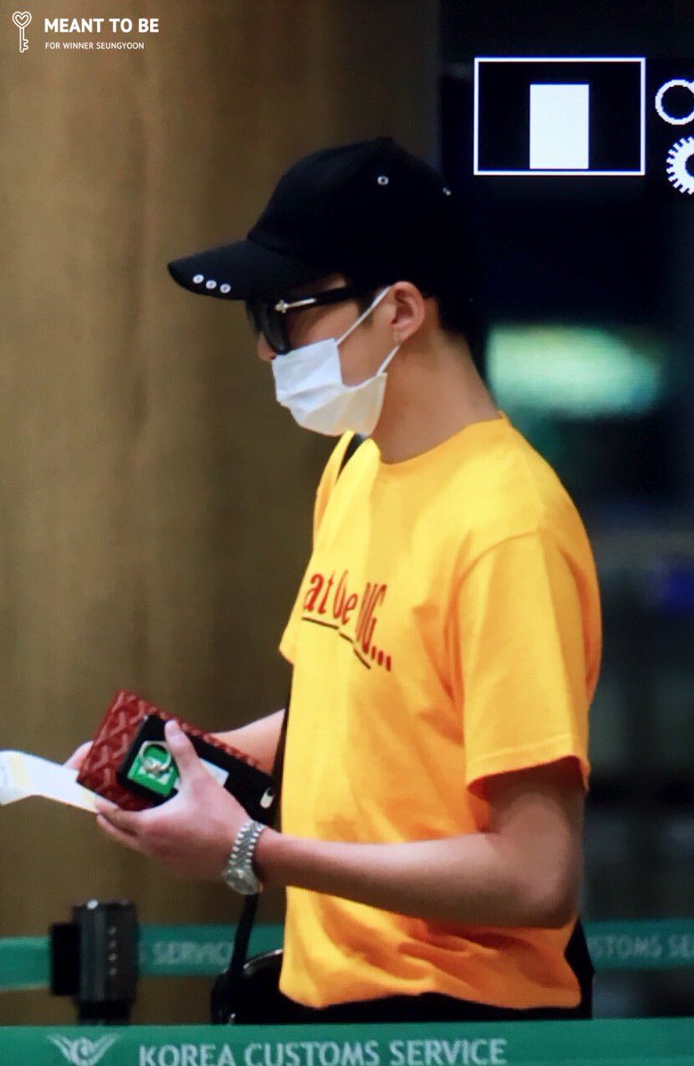meanttobe94's tweet photo. 160624 PEK>>>ICN 도착 
#강승윤 #위너 #seungyoon https://t.co/3GEUSSmRLT