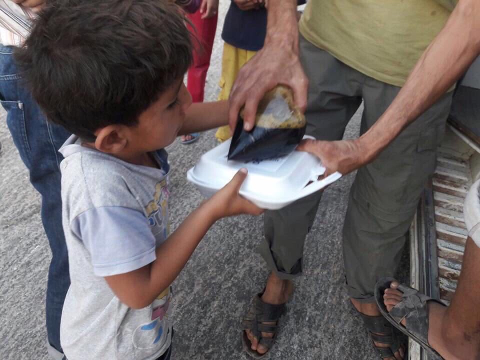 hass490's tweet photo. Such a wonderful feeling what we did yesterday and seeing Those children smile 😢 #Iftar1000 #Feedsyria #Ramadan https://t.co/aIEpjTW1wB