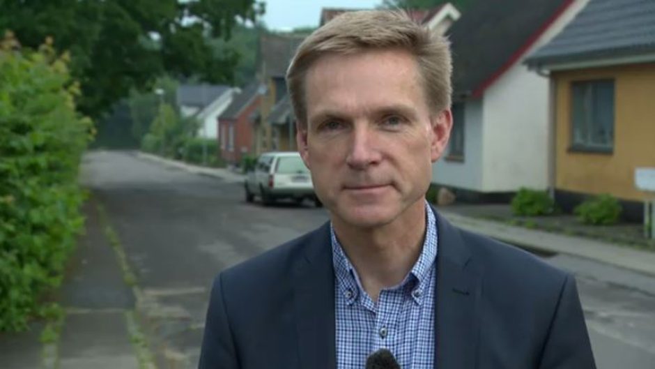 tv2politik's tweet photo. Thulesen: EU ligger, som EU har redt https://t.co/haQXvSXNhn #dkpol https://t.co/BSPNMedwI7