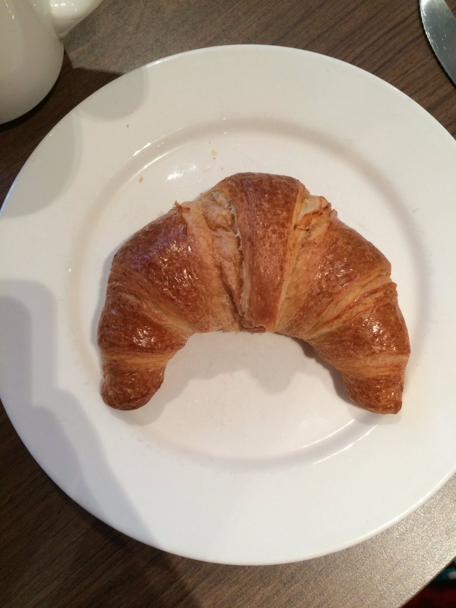 jabberworks's tweet photo. Sad croissant https://t.co/ti6MvRUTQm