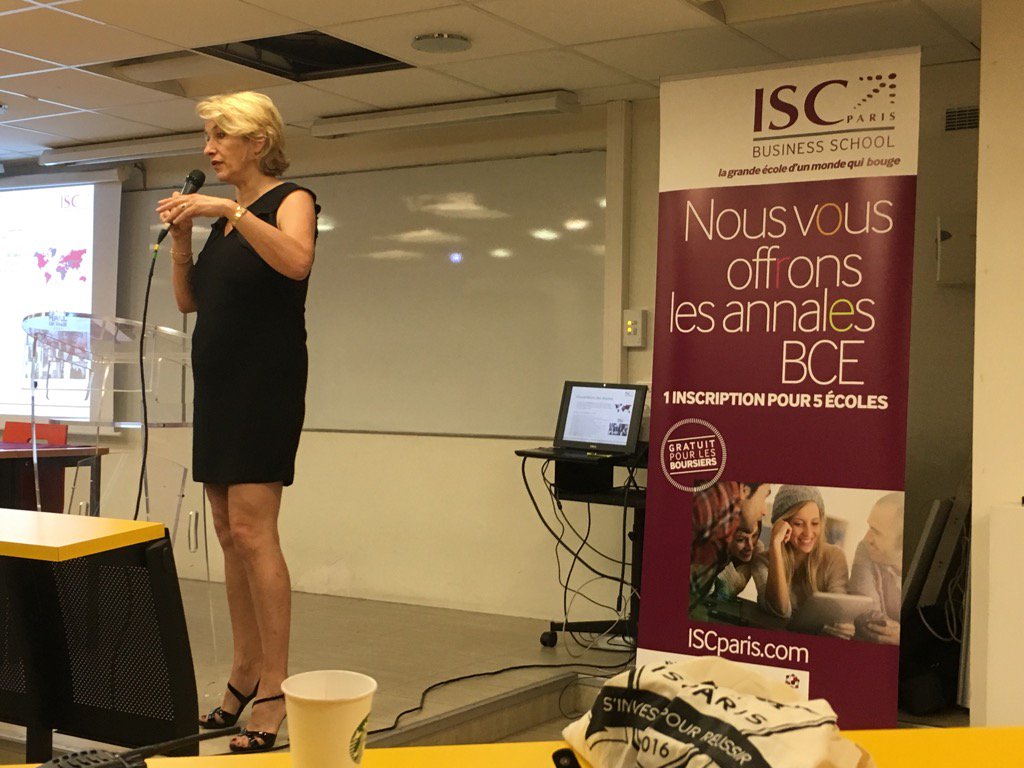 ISC_Alumni's tweet photo. Chaque matin, la présidente de l@ISC_Alumni présente la force de votre réseau aux admissibles @ISCParisSchool https://t.co/zwHmjtHwlf