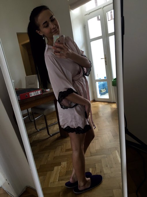 Watch Nicole Love's leaked NSFW photo on TwXstars