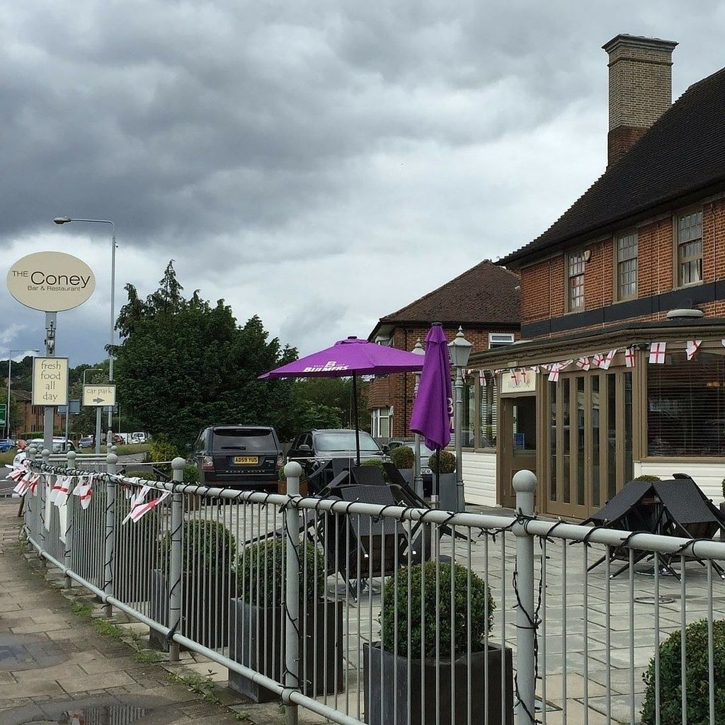 bromleypopulo's tweet photo. The Coney #bar #restaurant #theconey #food #bromley #beckenham #beckbromFL #hayes #westwi… https://t.co/dRXXEwBs3I https://t.co/eXwIbnY1qg