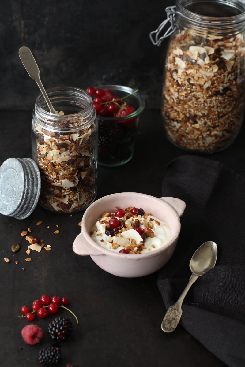 Heute morgen vor der Abiprüfung meiner Tochter:#Powerfrühstück mit selbst gemachten #Granola deeskueche.de/2016/06/24/gra…