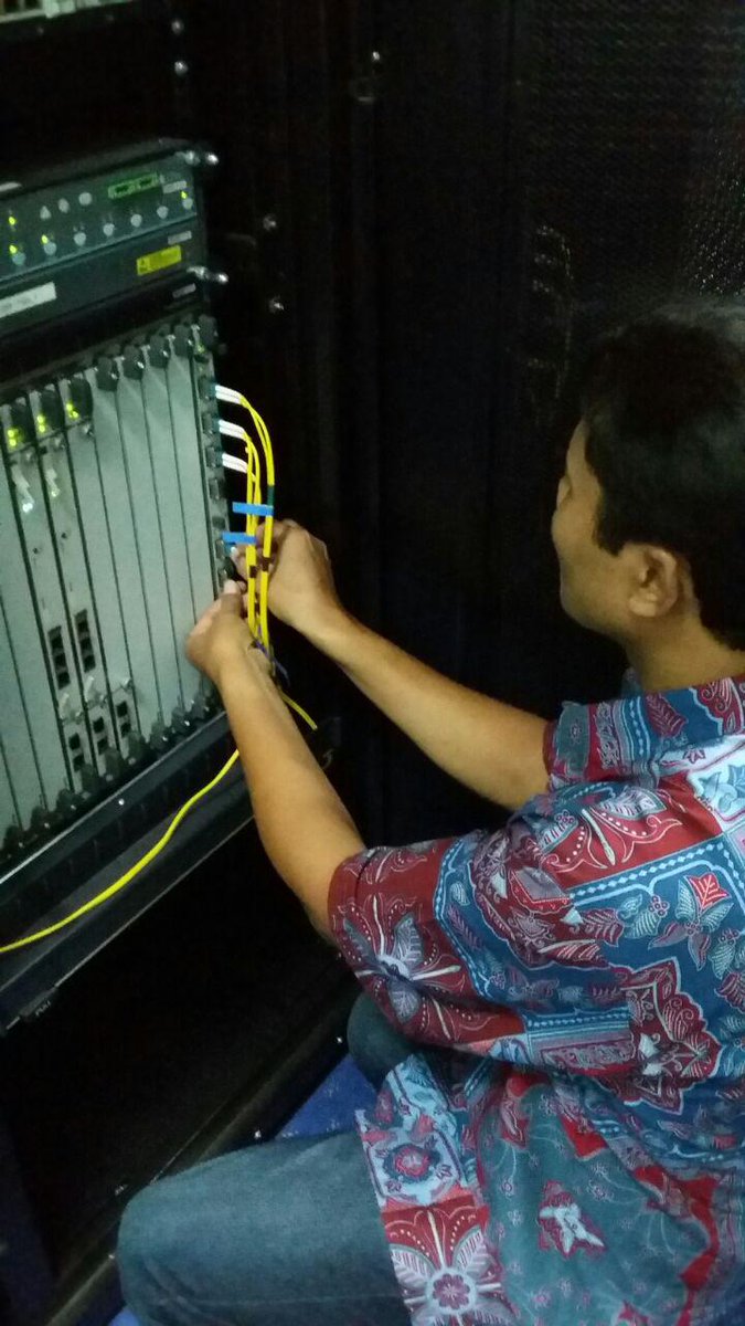NerEndah's tweet photo. @parwi66 @_funtastic5_ #TelkomFuntastic5 #MSOTREG5 #Fullfillment Tetap semangat Install IP TX Tsel https://t.co/2CDhBi6iQx