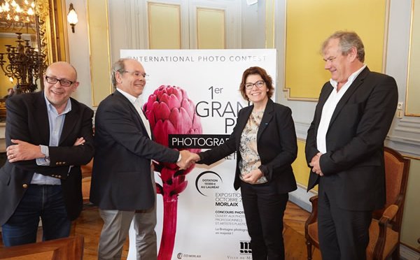 photographes's tweet photo. Grand Prix Photographique de Bretagne: La Bretagne vue par 20... | #photographes https://t.co/dP3ZK9Vr6a https://t.co/4HOtQYghfI