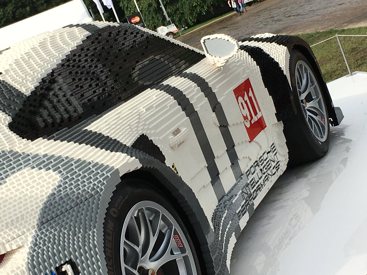 NGKTorque's tweet image. Latest model - Porsche Lego - no need for a garage, just park it in the bucket along with all the other bits @fos