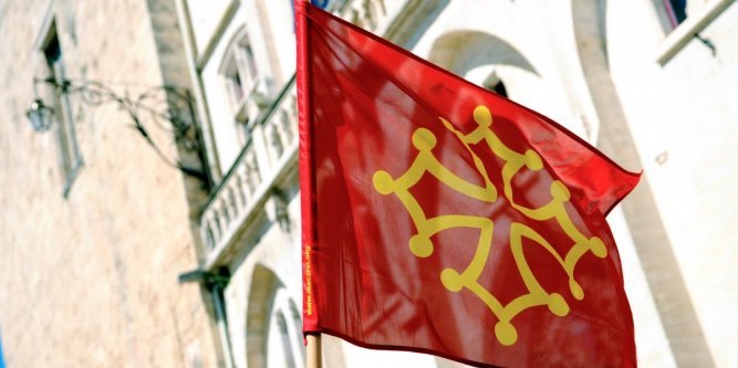 #Occitanie : suivez le vote du nom de la région #LRMP en direct ce vendredi à partir de 10 h midilibre.fr/2016/06/23/occ…