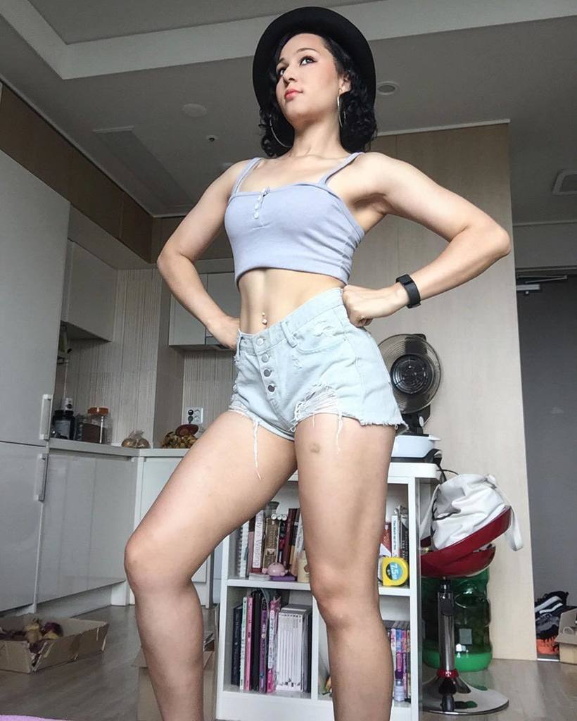 Gettin my body beach ready haha! #운동 #몸스타그램 #피트니스 #피트니스타그램 #몸 #몸매 #근육 #운동 하는여자 #복근 #여자복근 #다… https://t.co/Bqnu3Htiqa