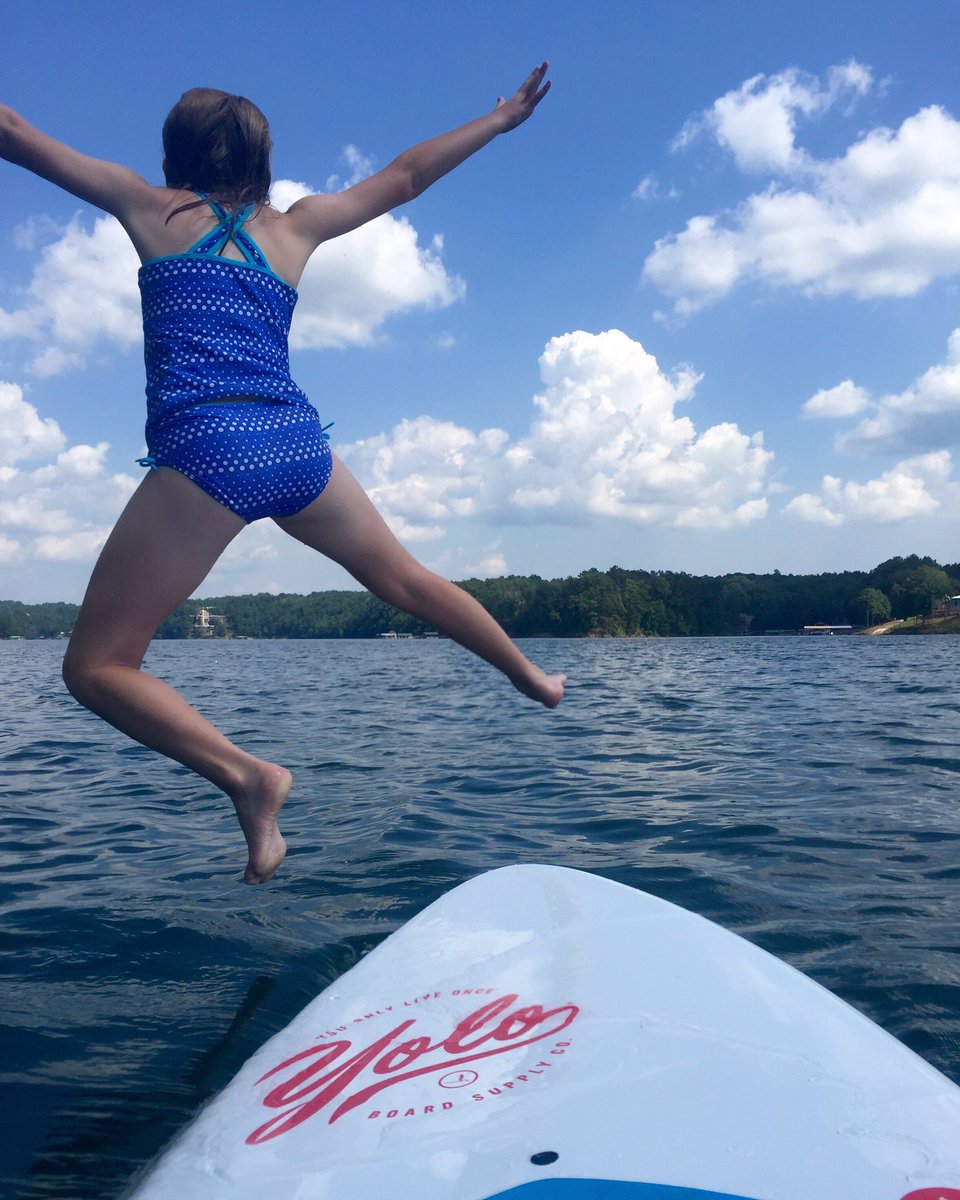 It's FRI-YAY!!!!
#smithlakepaddleboards #smithlakealabama #yoloboard #smithlake #friday #sup #getoutside #gopaddle