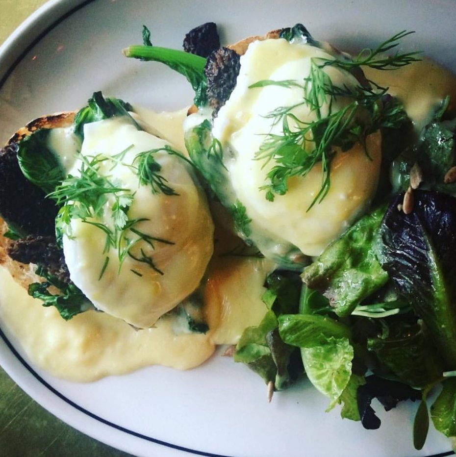 SeattleMaven's tweet photo. Sweet! @TheCarlileRoom's open for brunch Fridays now (along with Sat-Sun). Hello Friday Benny! #omnom  #cantwait https://t.co/BTSDBDEy0w