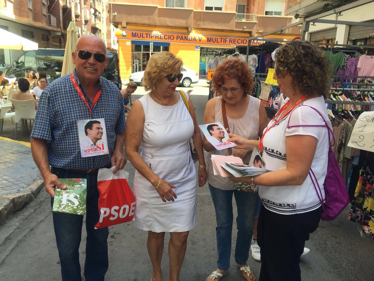 Els i les Socialistes d' #Alfafar hem estat en els mercats del Casc i el B Orba
<a href="/PSOE/">PSOE</a>

facebook.com/socialistasalf…