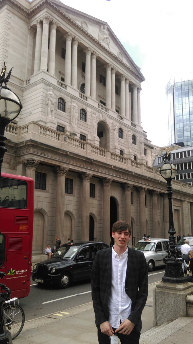gcHist's tweet photo. @greenheadpaws News from our special correspondent, George at the Bank of England on Brexit! @GreenheadCol https://t.co/x1Nbu2LWYs