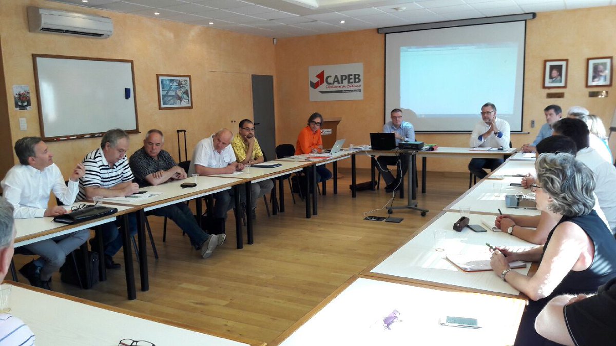 Journée d'échange entre nos élus et Secrétaires Généraux et ceux de la <a href="/capeb71/">CAPEB Saône-et-Loire</a> Saône-et-Loire !