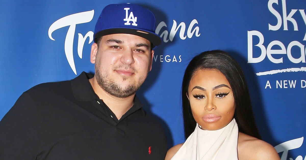 usweekly's tweet photo. Exclusive: Blac Chyna and Rob Kardashian to wed before their baby is born — get the details! https://t.co/1lncAET04s https://t.co/jFRVH9Kdot