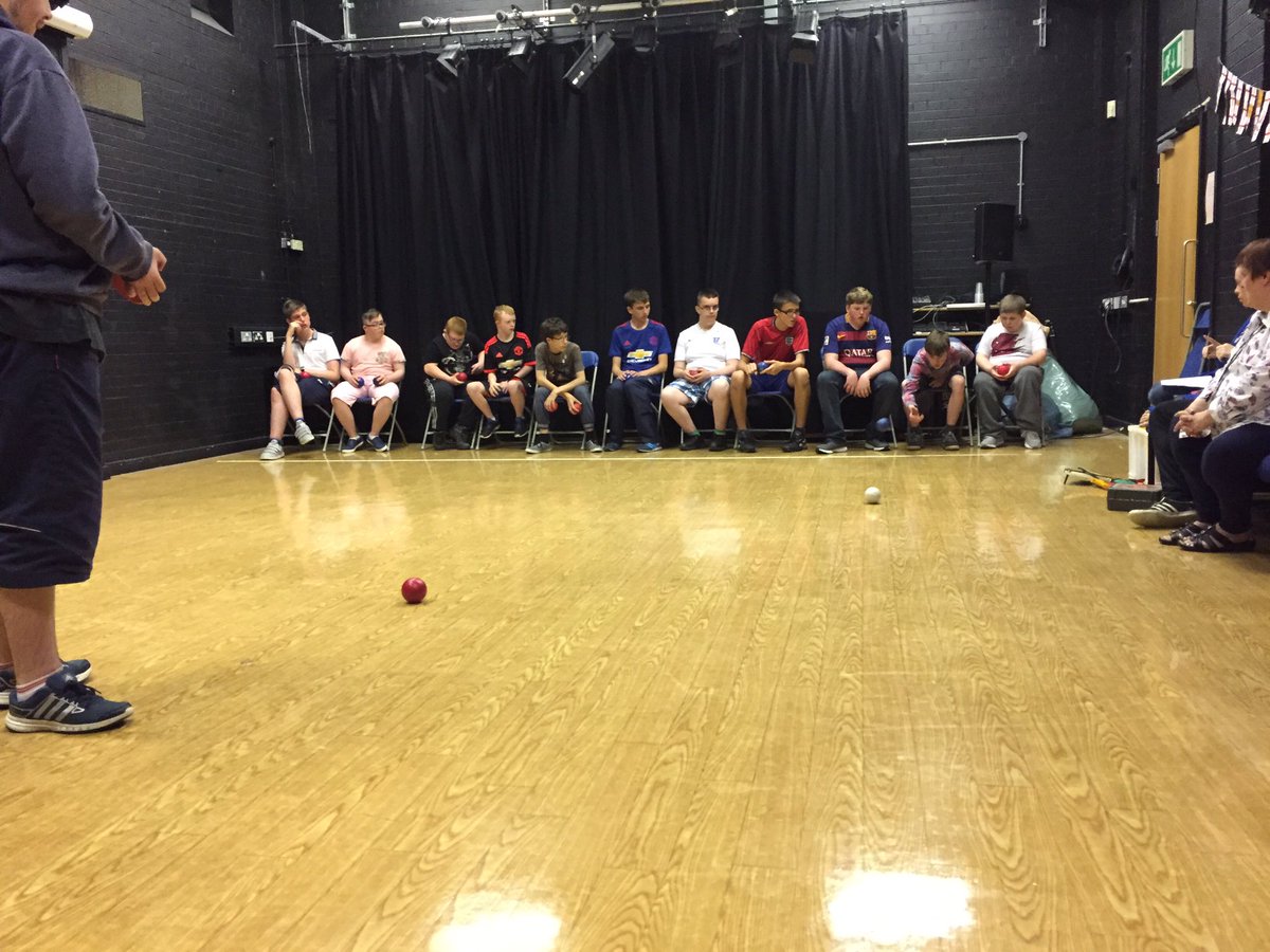 CavendishHighPE's tweet photo. Afternoon sessions have started. @the_chs_academy @Halton_SG #NSSW #SportsDay https://t.co/isfAzRv4e3