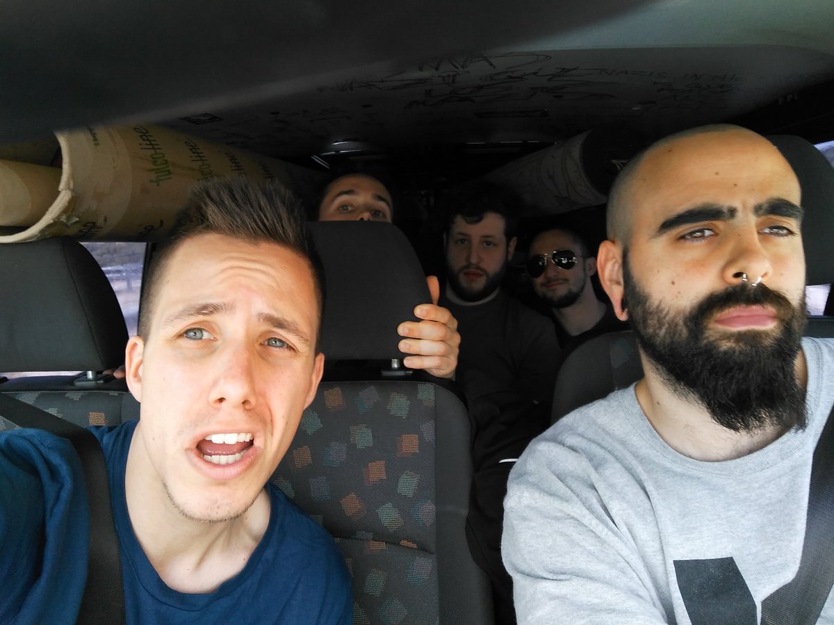 Estamos a 100km de Málaga! Hoy reventamos la sala Velvet junto con Verdugo. Estamos notando el calor del sur!