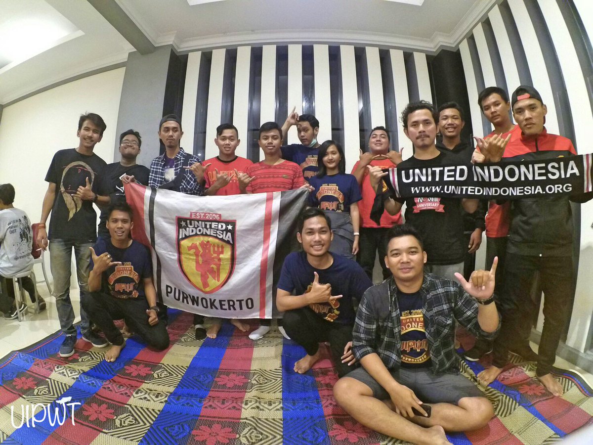 UtdIndonesiaPWT's tweet photo. Terimakasih buat teman2 #BaworReds yg udah dateng di Bukber kita. Tunggu agenda selanjutnya yaa 😊 https://t.co/RL6d5jHmj5