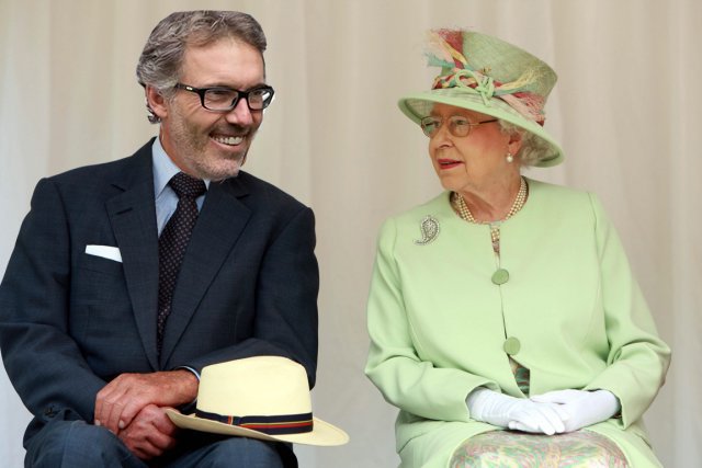 Seasonsart's tweet photo. - Tu sais Elizabeth, le Brexit.. Cavani en pointe.. le 352..faut tenter des choses dans la vie

- Che ne compwen pa https://t.co/SB7FsIOT2C