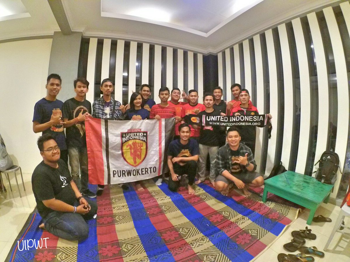 UtdIndonesiaPWT's tweet photo. Terimakasih buat teman2 #BaworReds yg udah dateng di Bukber kita. Tunggu agenda selanjutnya yaa 😊 https://t.co/RL6d5jHmj5