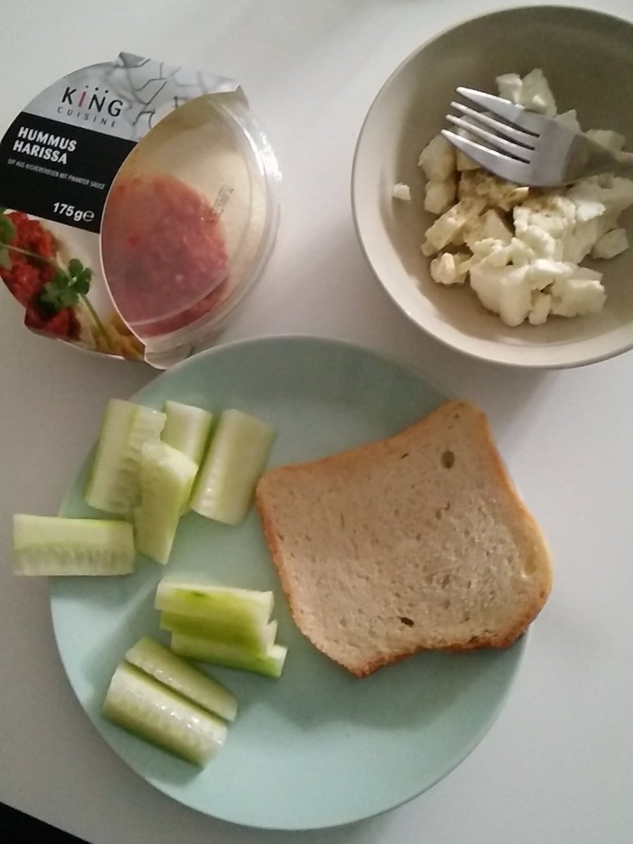 TiniestGinger's tweet photo. #NoHummus @_abbyll @kizakicosplay @MagicEmrys @kikusano @Jimlock_ @_Myotis_ https://t.co/TZpT4ODHKy