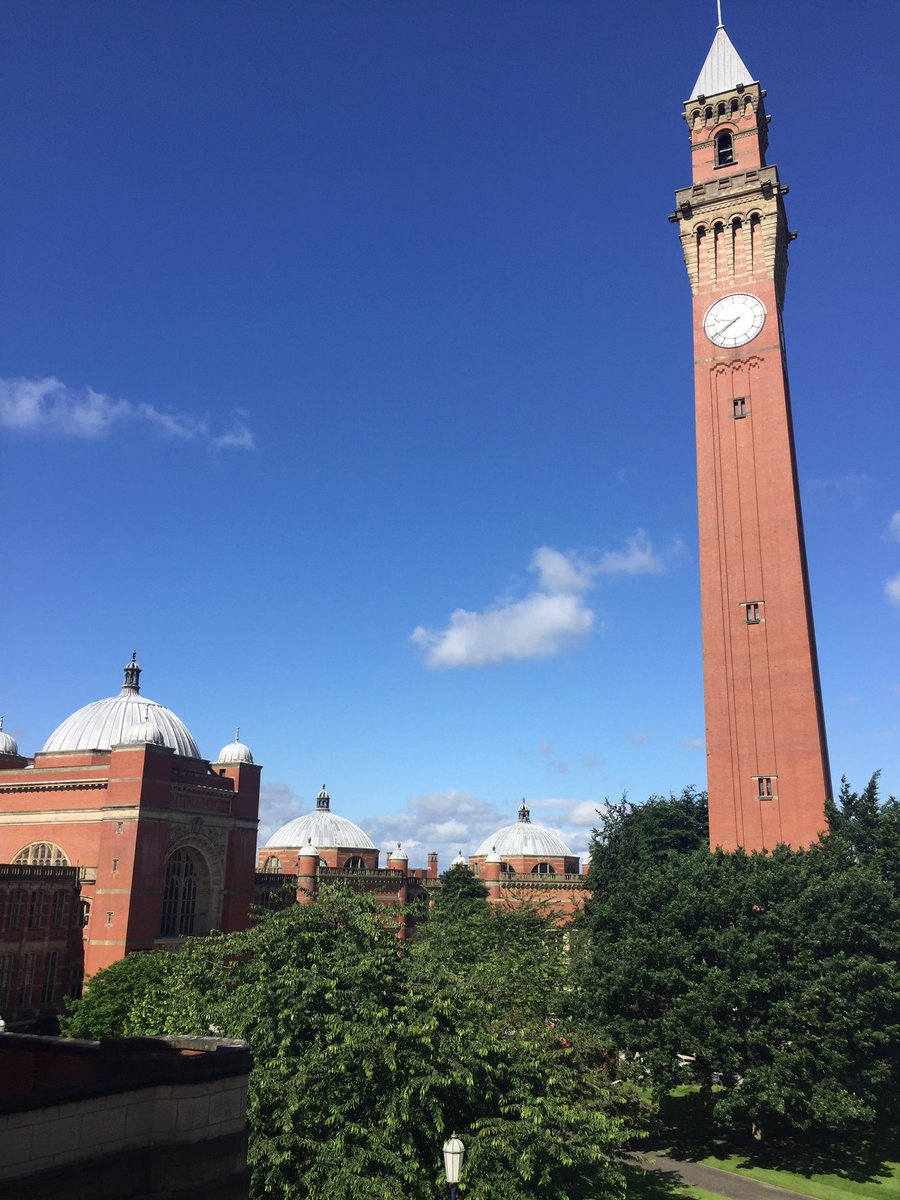 unibirmingham's tweet photo. Oh @oldjoeclock you look great in the sun today for open day! #hellobrum https://t.co/ifxTRrIgHZ