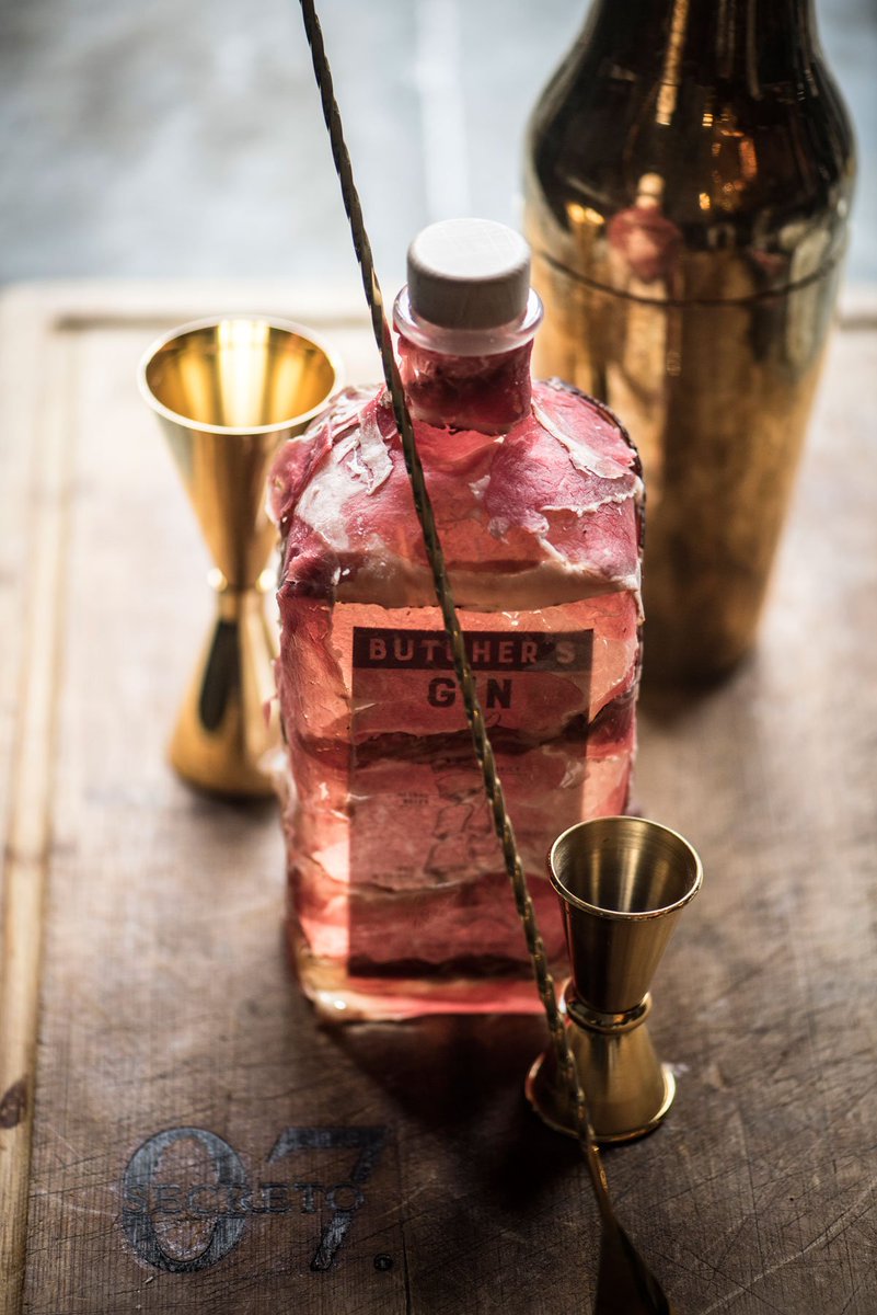 SalYMortero's tweet photo. El secreto de la #ginebra Butcher’s gin↡
Toque de jamón: el sabor más carnívoro↣https://t.co/wUReWA1bPR
#bebida https://t.co/nu8MbGLpEH