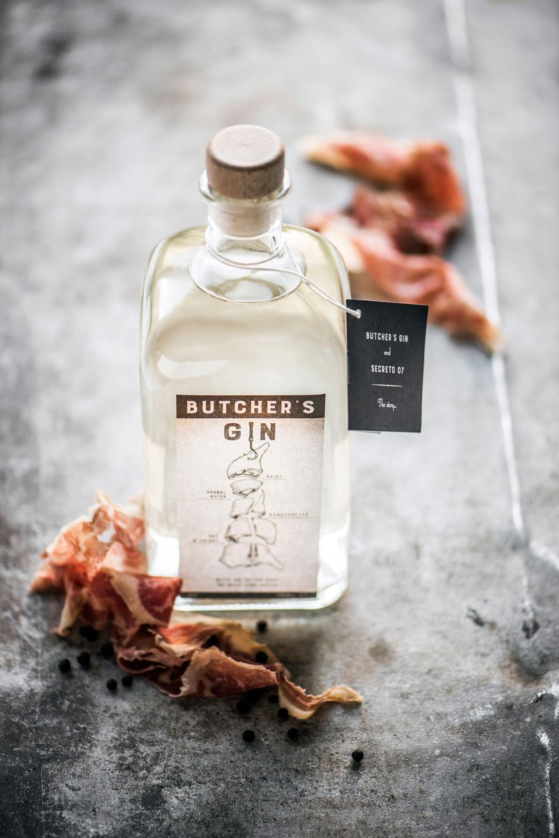 SalYMortero's tweet photo. El secreto de la #ginebra Butcher’s gin↡
Toque de jamón: el sabor más carnívoro↣https://t.co/wUReWA1bPR
#bebida https://t.co/nu8MbGLpEH