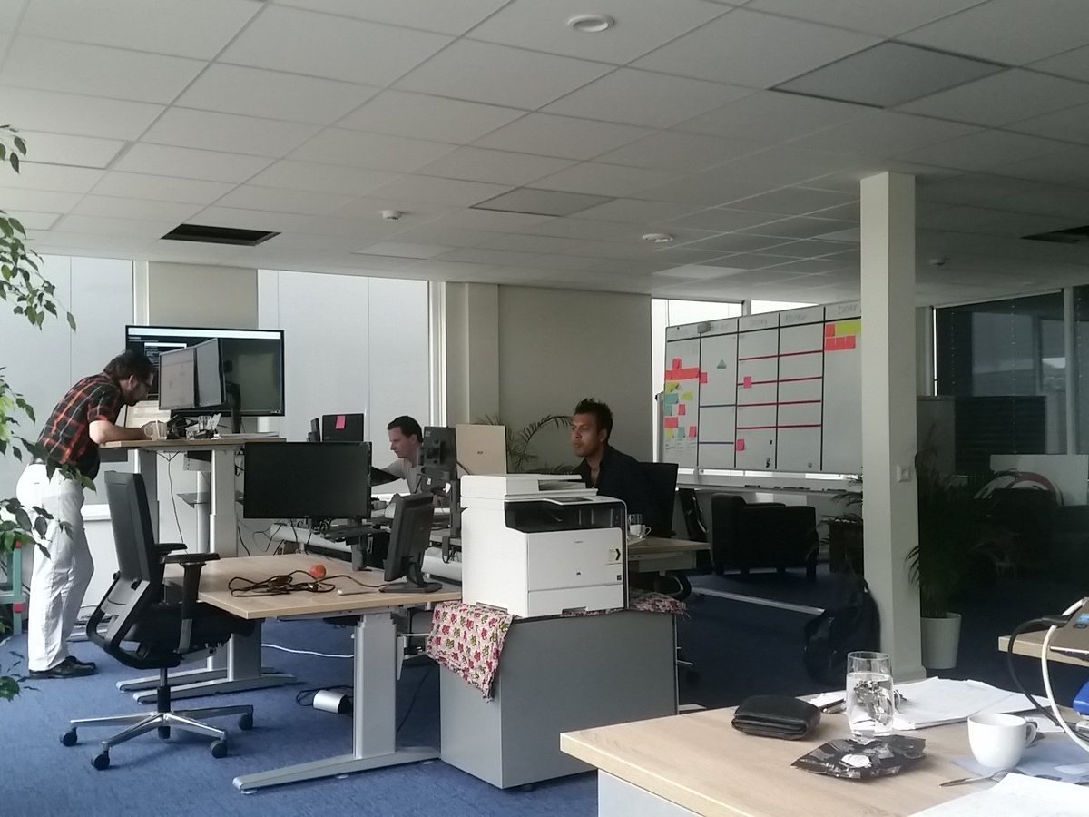 xseeding's tweet photo. Ready to go in ons nieuwe (tijdelijke) kantoor. https://t.co/Xjocy3F5Dq