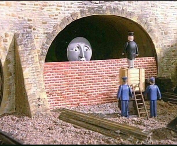 Hayden1974's tweet photo. Live Scenes from the Euro Tunnel #EURefResults https://t.co/LJTq8wpE05