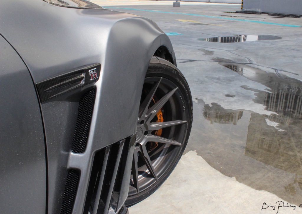 StunningGTRs's tweet photo. This R35 is one of a kind! 😱 #StunningGTRs https://t.co/jq1kaGeAgK