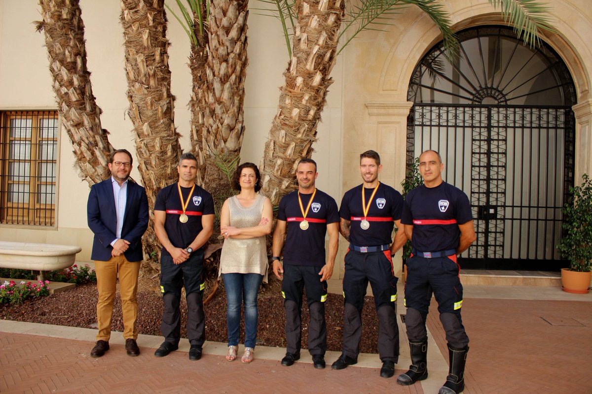 LolaPaganArce's tweet photo. Enhorabuena a los bomberos #CEIS por sus medallas @epfg2016 , que extendemos al resto de participantes de la Región https://t.co/0rtMobDAZY