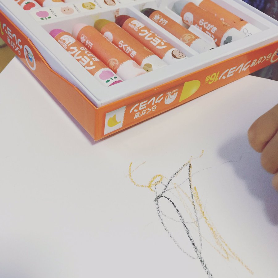 はじめてのお絵かきはいつから 顔や丸をいつから子ども描けるようになるのかを調べました 先輩ママが教える子育て情報
