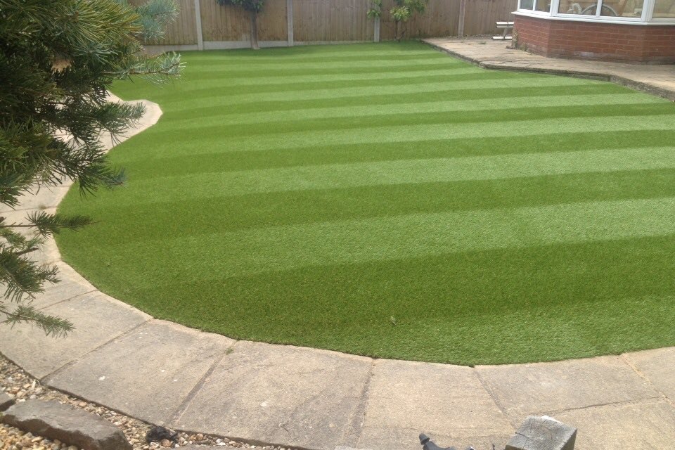 HiTechTurf's tweet photo. Stripy lawn!! No problems @HiTechTurf turf for every application #landscapegrass #sportsgrass https://t.co/XZZyRGNC9O