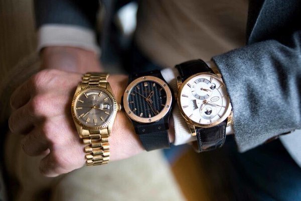 LUXURIOUS4you's tweet photo. Watch Game 💯 https://t.co/ZrssMC190c