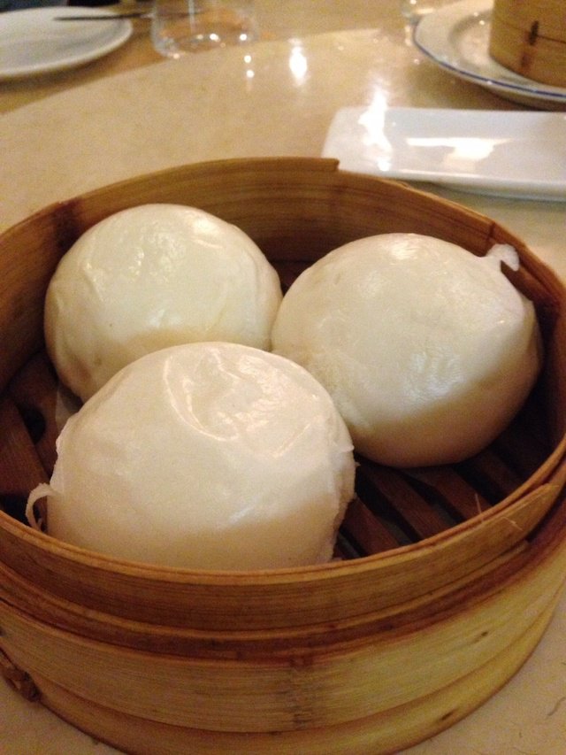 Una de nuestras clientas retrató el dim sum de yema #dimsum #cantonés #restaurantes #Madrid