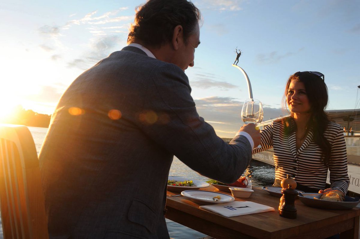 Stockholm might be one of the most romantic cities in Europe. See for yourself: ow.ly/SQG1301teQO #Romance