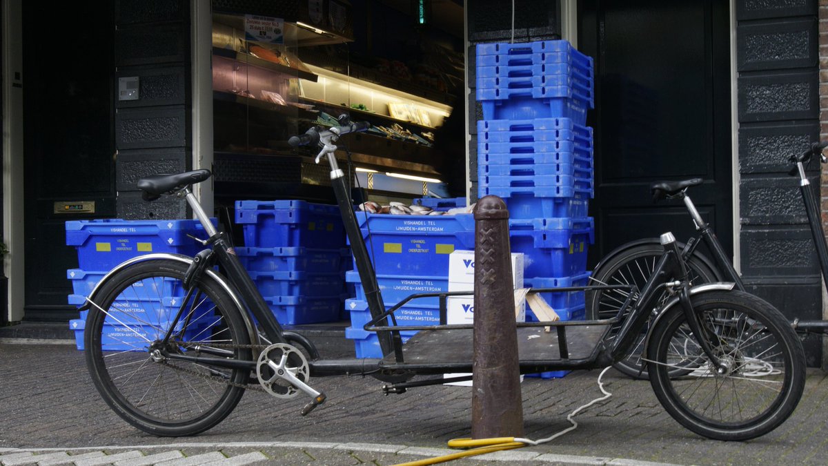 RouteXLnl's tweet photo. Ideaal voor duurzame #stadslogistiek. Gratis #ritplanning voor routes tot 20 stops https://t.co/elVYhf4qui #bakfiets https://t.co/ZAqXLvBxdj